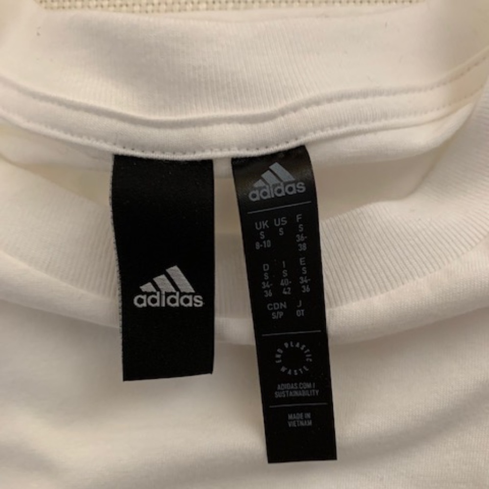 ADIDAS Tee - Picture 3 of 3